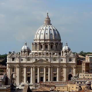 Entrada Basilica San Pedro Roma